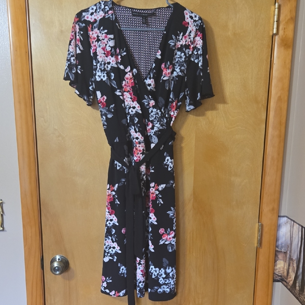 White House Black Market Floral Dress Size 12 Reversible Gorgeous